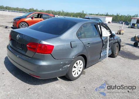 2014 Volkswagen Jetta 2.0L S z USA, uszkodzony, nr VIN 3VW2K7AJ3EM221290